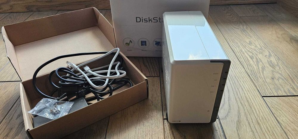 Synology DiskStation DS212j, dysk sieciowy - NAS