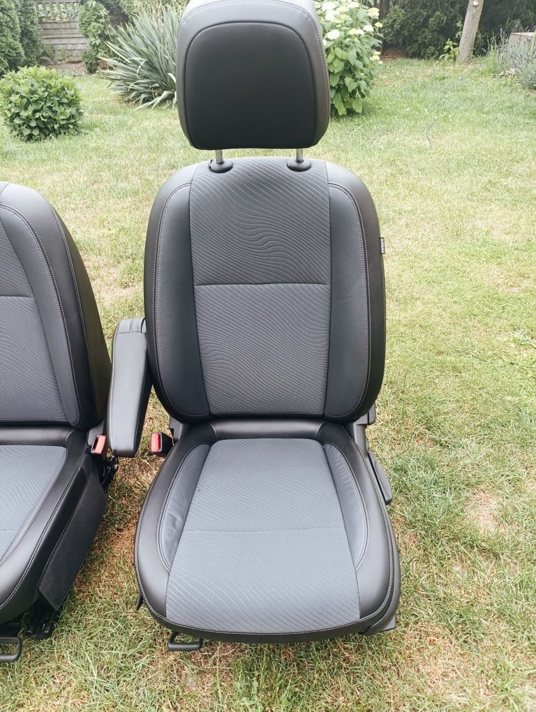 Fotele skórzane komplet Opel Mokka