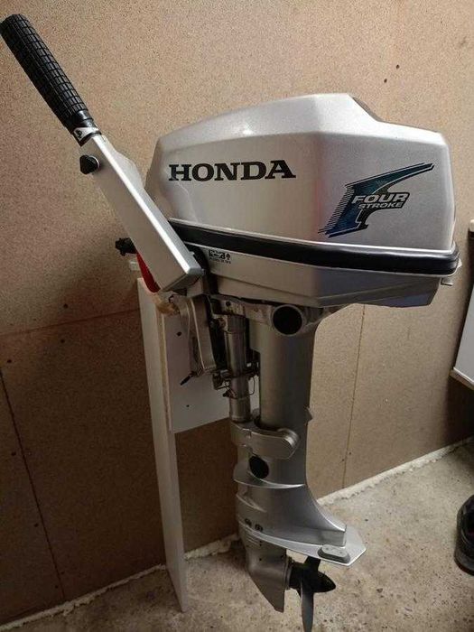 Silnik zaburtowy Honda do łodzi, pontonu, moc -5 km