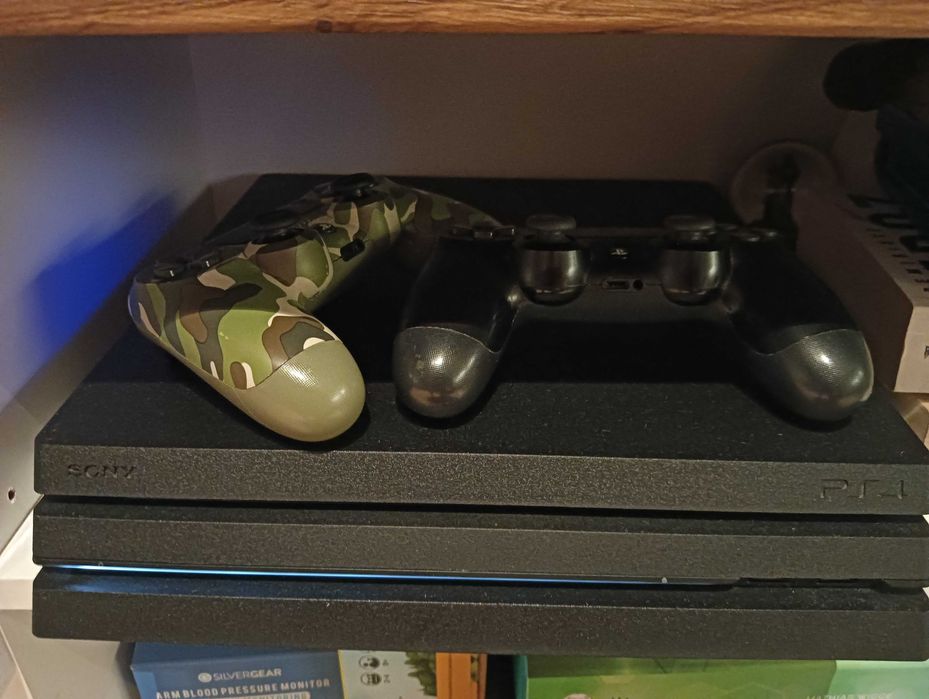 PlayStation 4 Pro + 2 pady, tylko Gorzów Wlkp., możliwa wymiana na PS5
