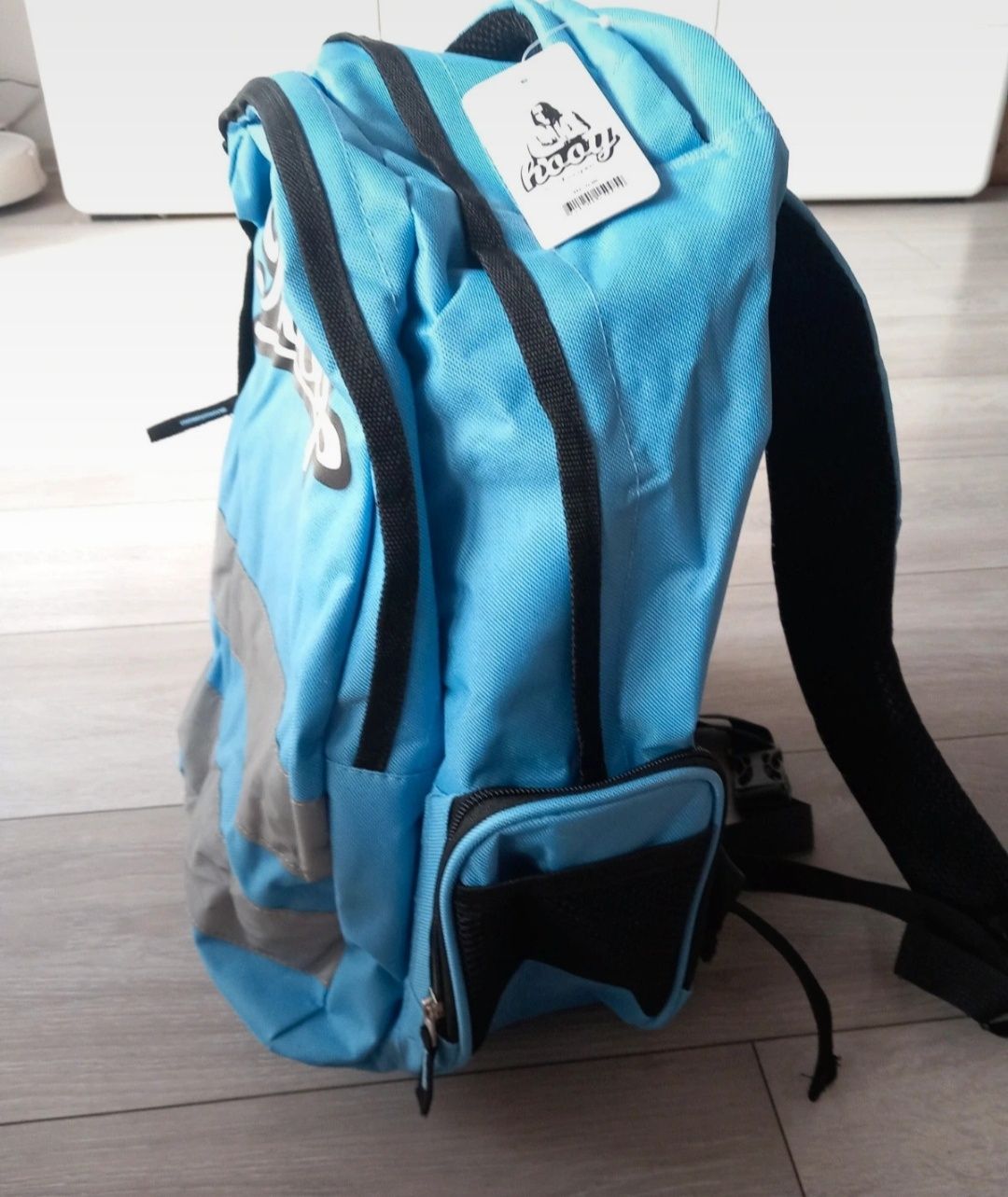Plecak szkolny Hooy , mieści A4 nowy