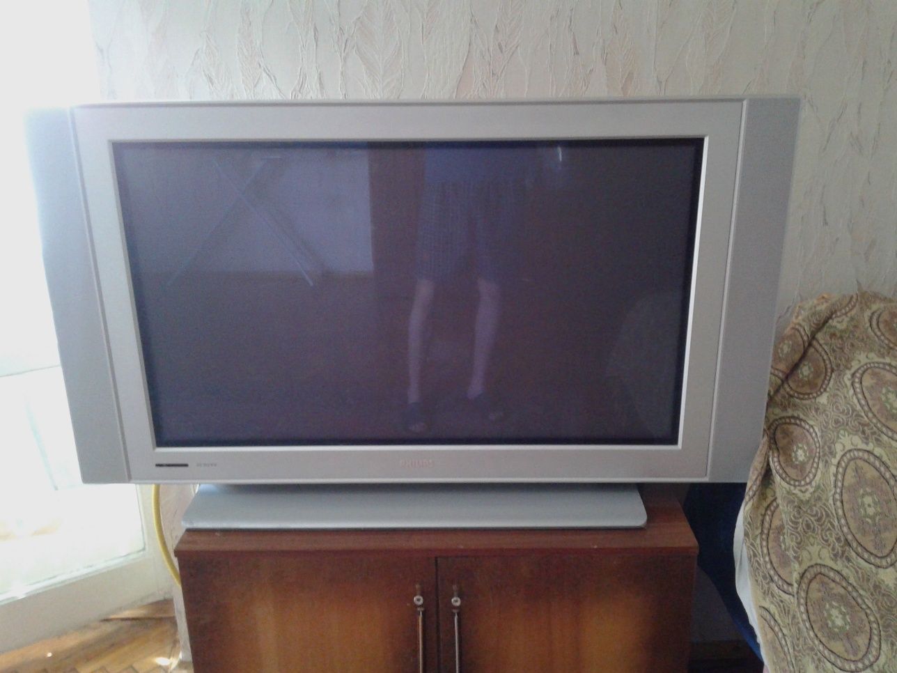 PHILIPS 42" дюйма