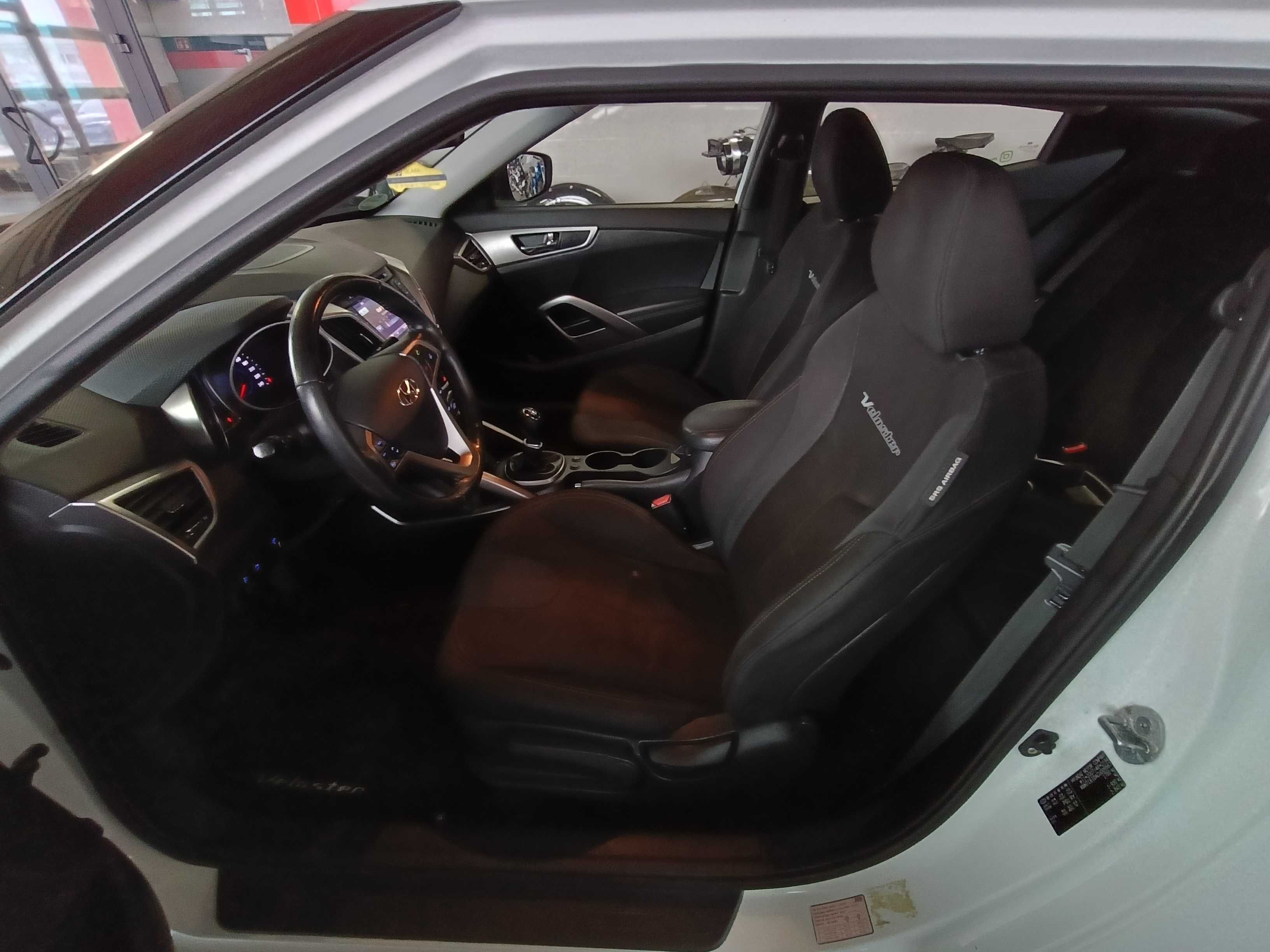 Hyundai veloster