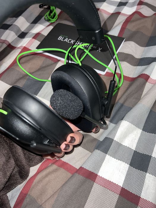 Проводні наушники