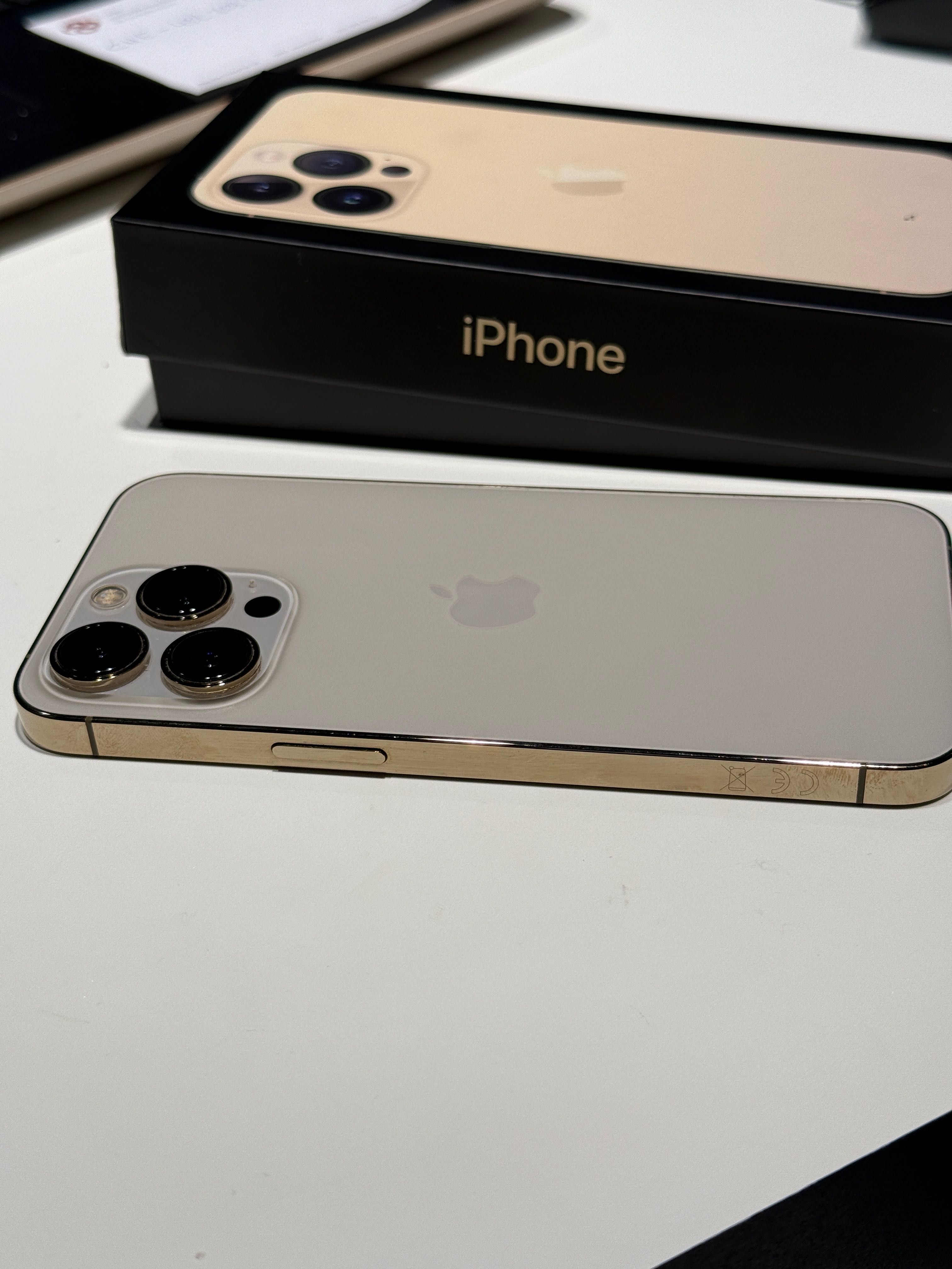 iPhone 13 Pro 1 Tb gold