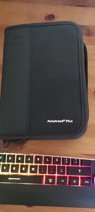 Medidor Glicose e outros - Accutrend Plus - Roche - semi novo!