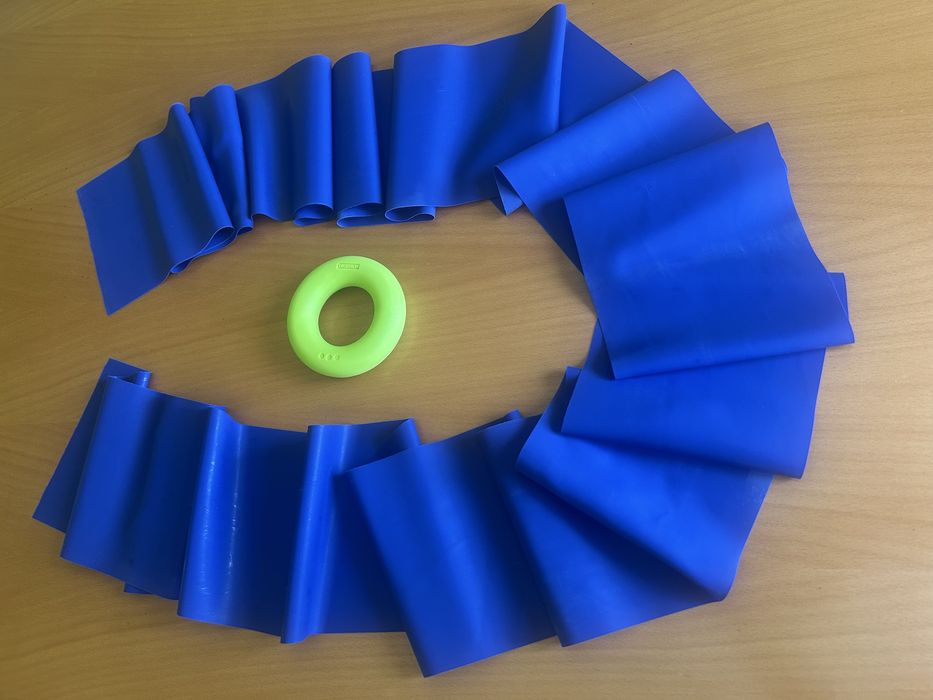 Zaciskacz do dłoni i guma