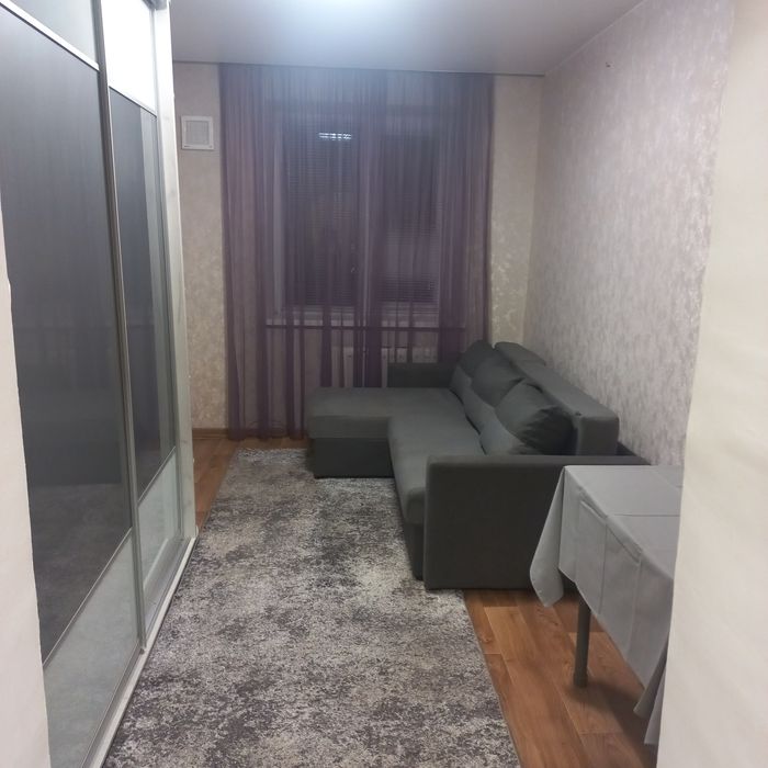 Сдаю комнату в общежитии,в центре