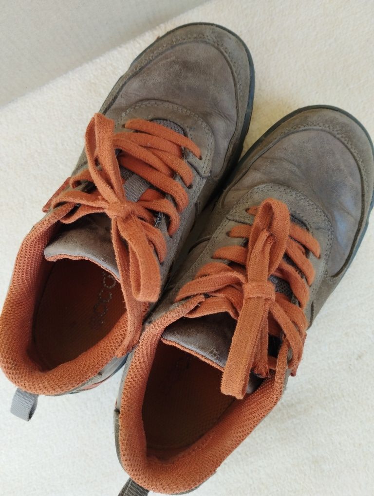 Buty Ecco chłopięce 33