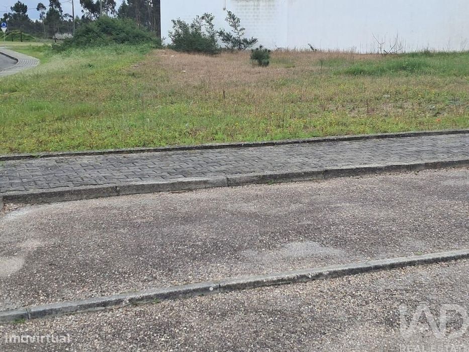 Terreno para construção em Vieira de Leiria de 193,00 m2