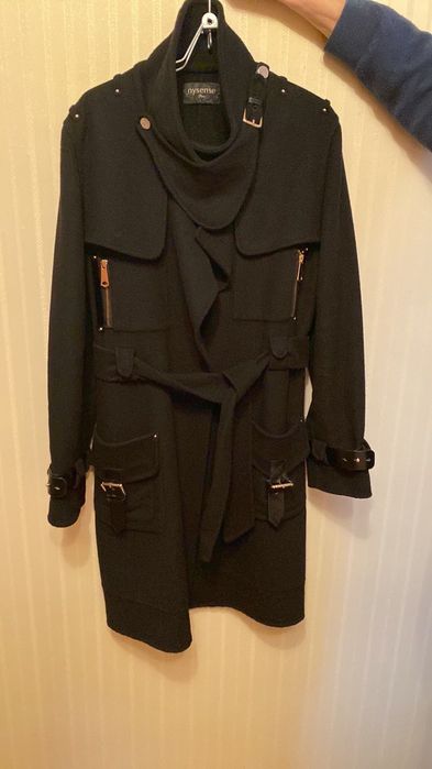 Пальто жіноче .OlX доставку не використовую! тільки на  НП наложений !