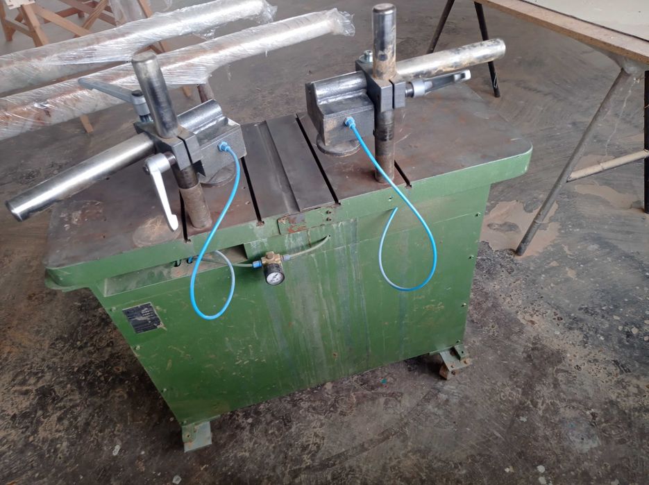 Prasa do łuków  firmy LOWER