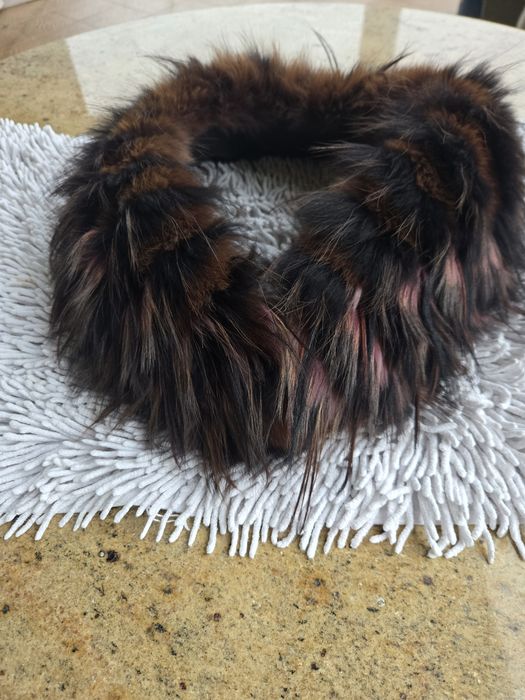 Wyjatkowy kolnierz z jenota