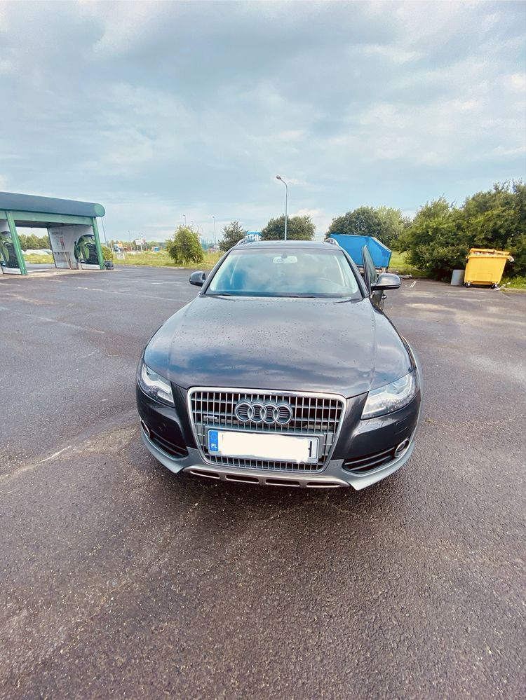 Audi. A4 , B8 ofroud.   3TDI, 200000km