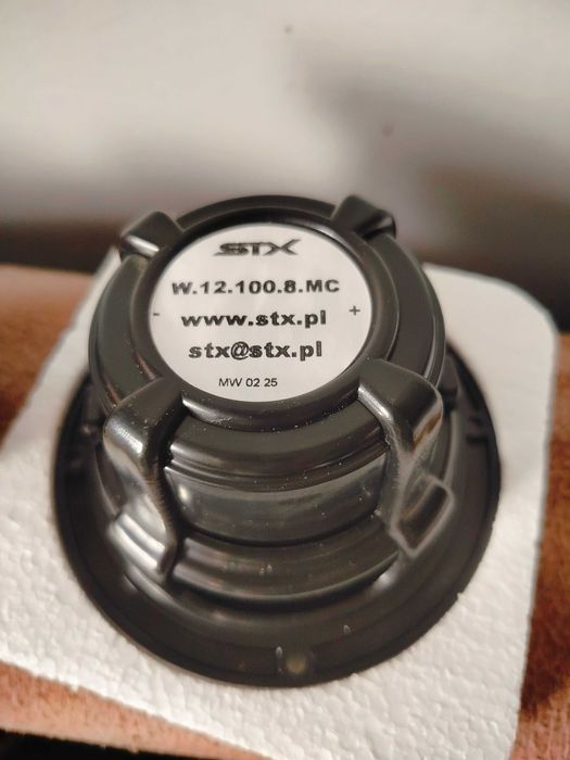 sprzedam dwa Głośniki nisko - średnio tonowe STX W.12.100.8.MC