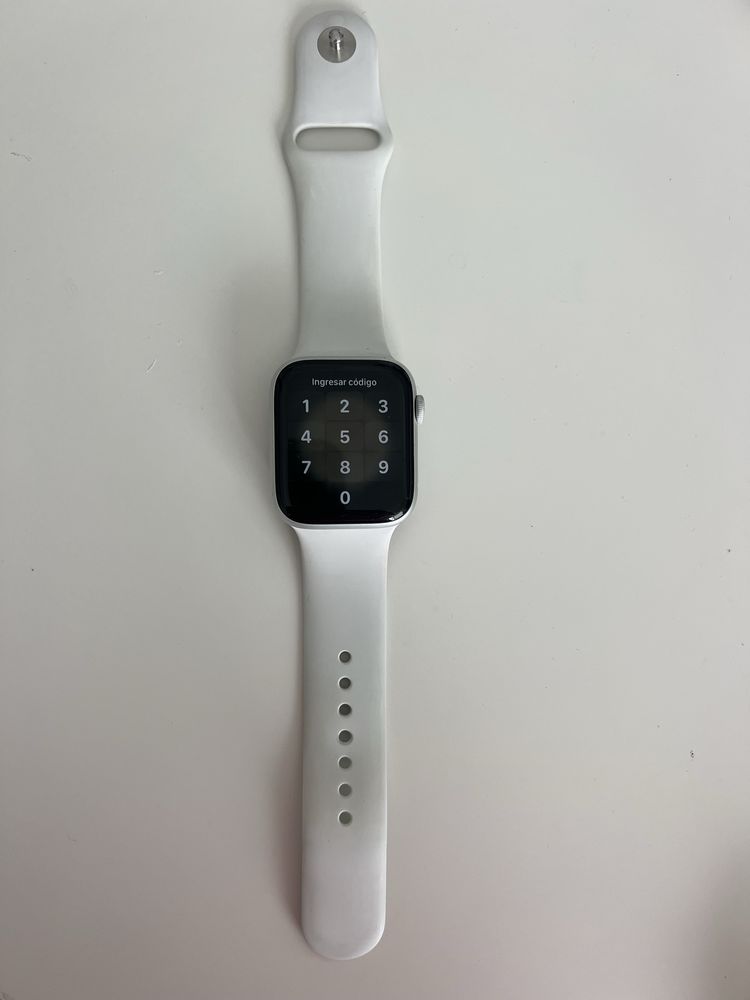 Apple Watch Series 5 - 44mm