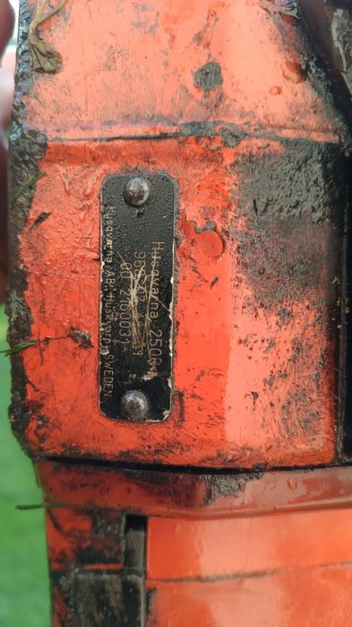 Kosa spalinowa Husqvarna 250R  2.9KM  Na części lub do reanimacji