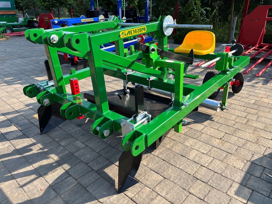 Maszyna do formowania zagonów i rozwijani folii , włókniny-producent