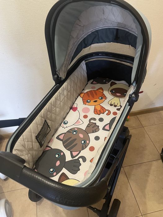 Продам детскую коляску Carello Alfa