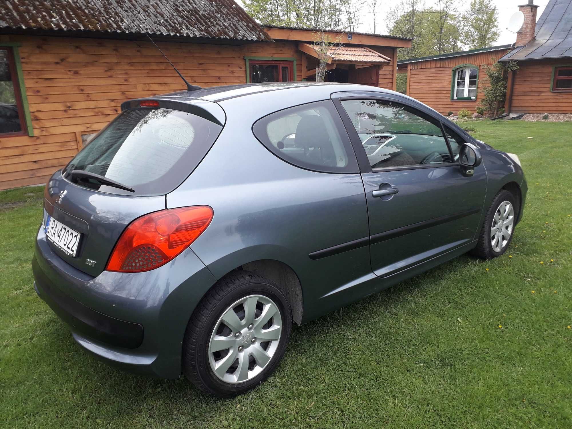 Sprzedam Peugeot 207