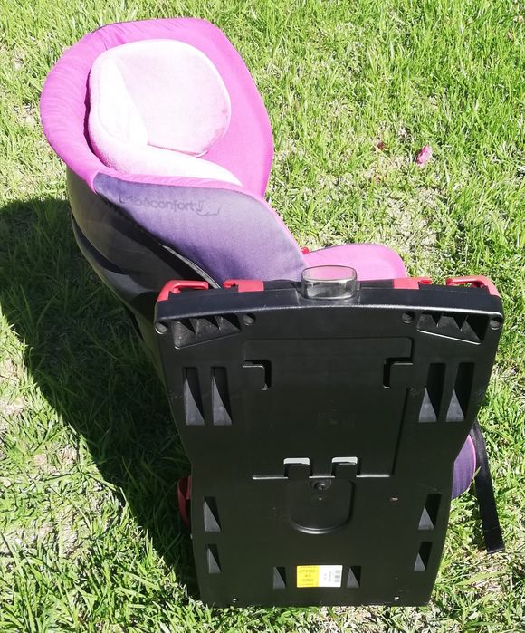 Cadeira Auto que Roda Bebé Confort Axiss