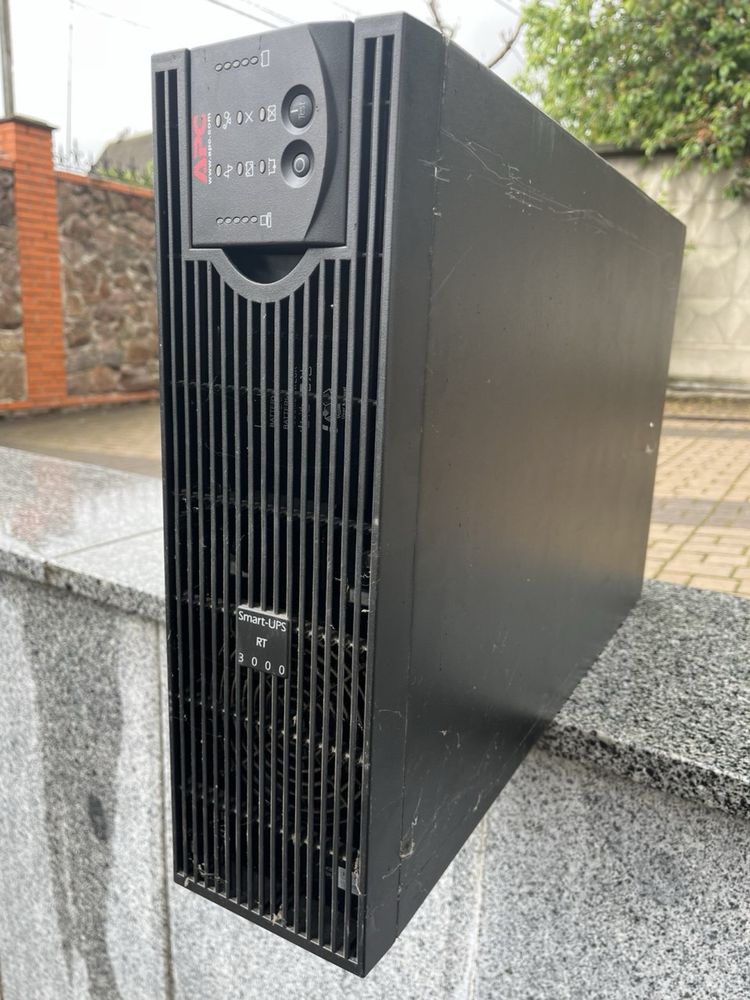ІНВЕРТОР  Starm - UPS RT 3 000.