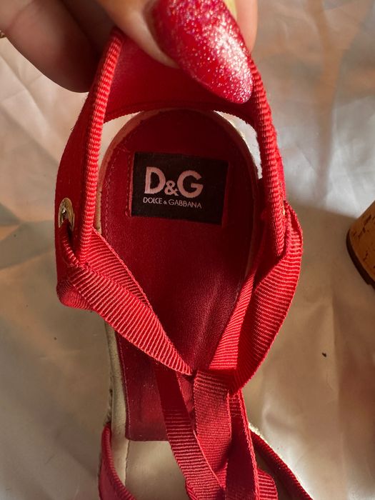 D&G,італійські оригінальні, тканина пару раз носила,з профілактикою
