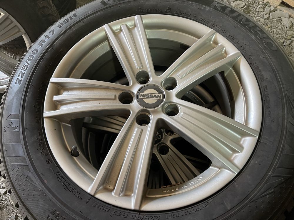 Диски Nissan Renault 5/114.3 R17 7J ET40 стан чудовий  4шт