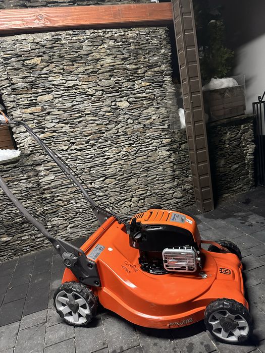 Kosiarka z Napędem LC253s Husqvarna 4,5 km jak nowa z Danii!