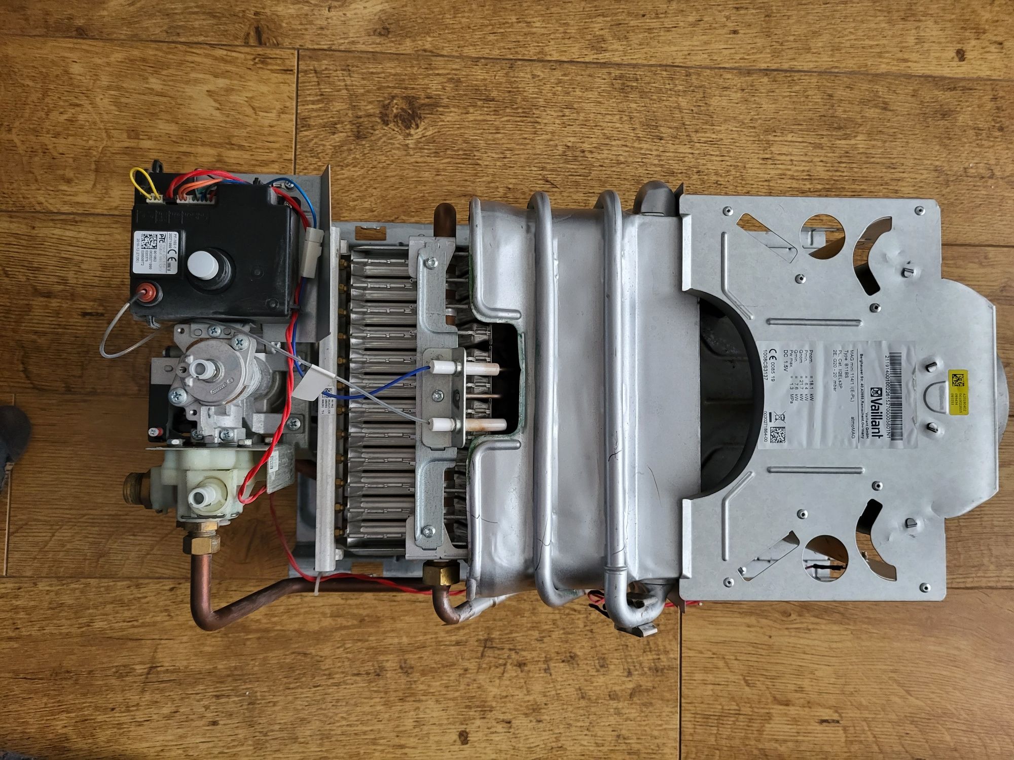 Cena z montażem Vaillant Mag mini podgrzewacz Bosch Junkers gwarancja