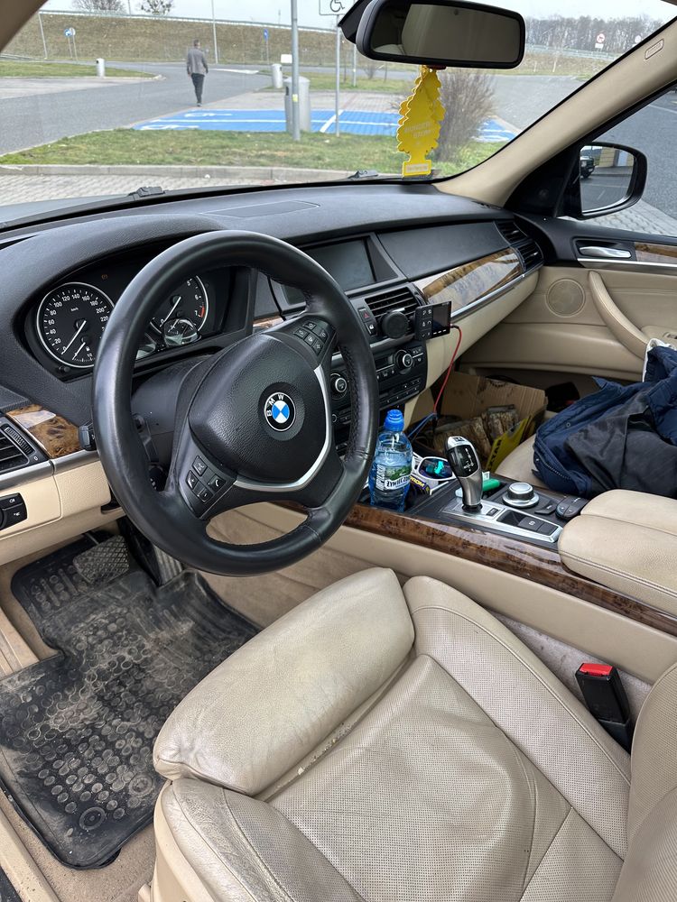 Sprzedam lub zamienię Bmw X5 E70 4.8 + LPG uszkodzony silnik