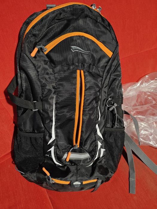 Plecak turystyczny/sportowy 25l