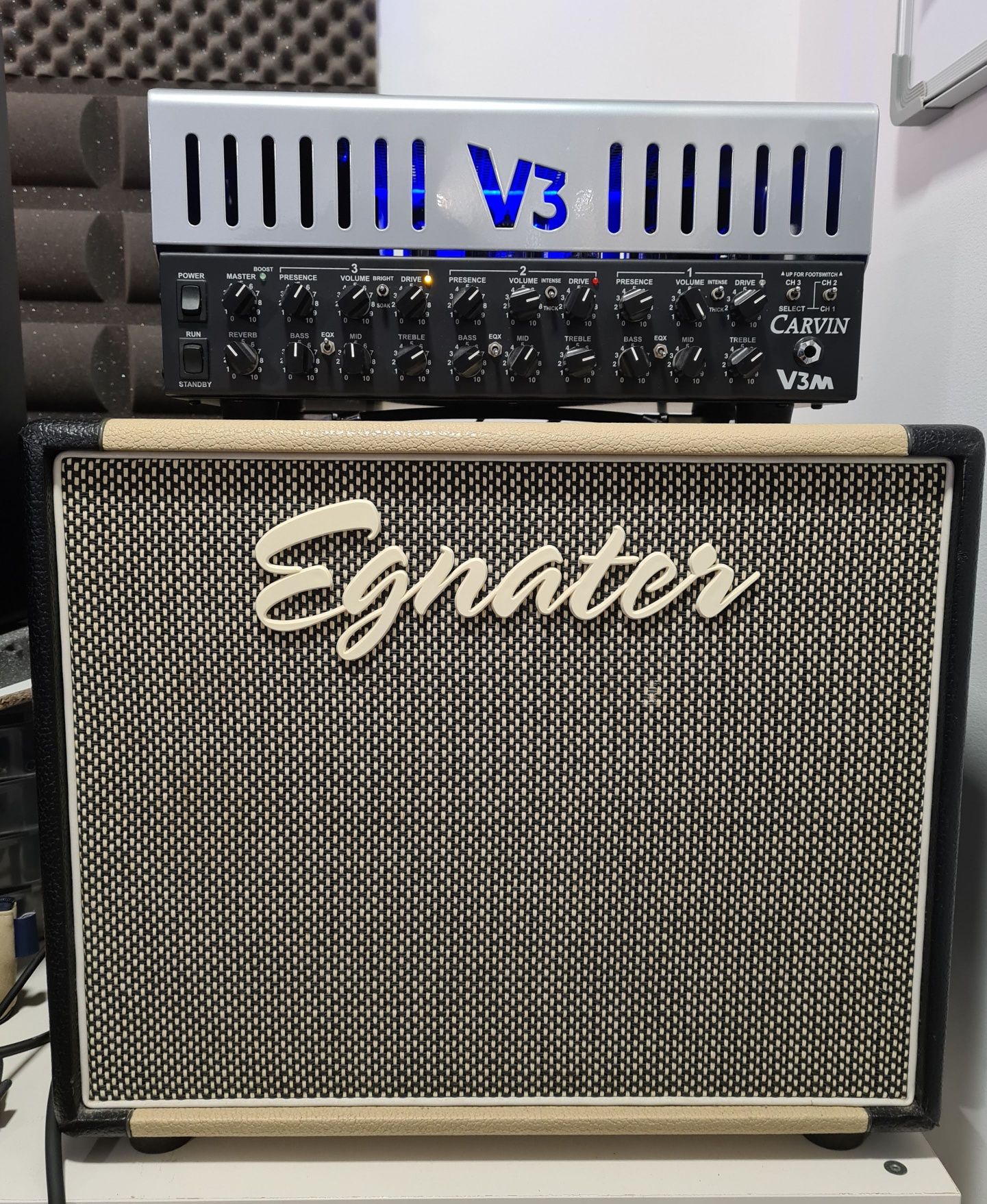 Carvin V3M, Epiphone Sheraton 1992, Fender BassBreaker 30R, Egnater