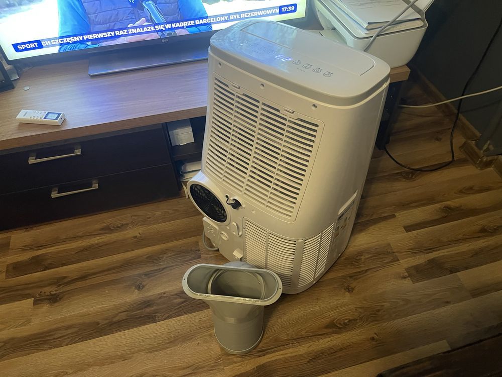 Klimatyzator Eberg Acros 4,7kW, funkcja osuszania i grzania