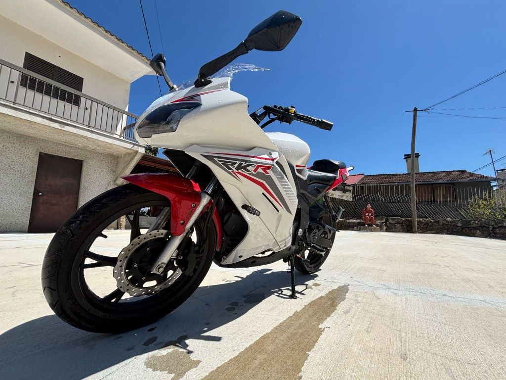 Keeway RKR 125  Desportiva TOP | Económica | Impecável!