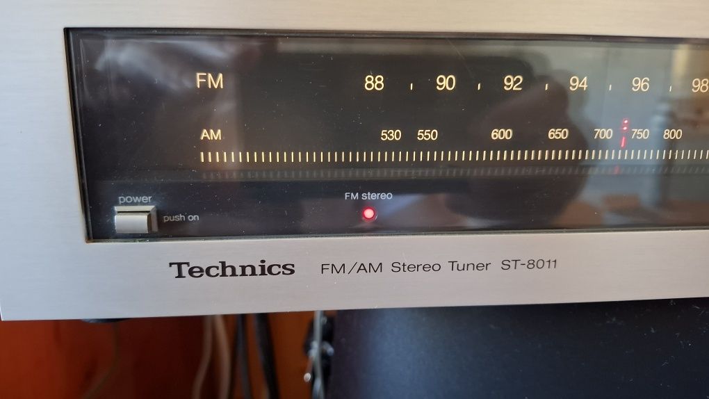Sprzedam Technics ST 8011