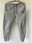 спортивні штани Nike tech fleece