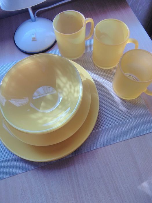 Francuski komplet obiadowy