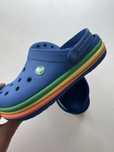 Buty crocs z kolorowa podeszwą