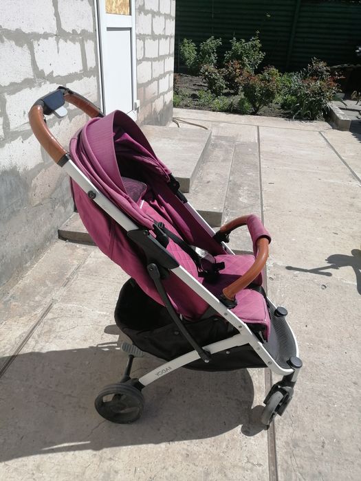 Прогулянкова коляска