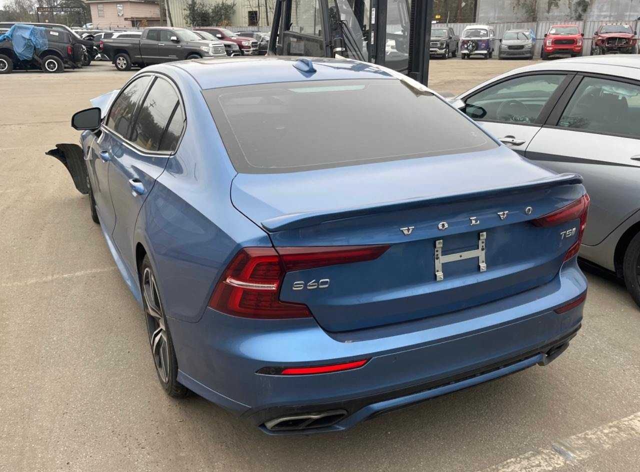 ДВерь двери ліва права зад перед Volvo s60 v60 2 разборка 2018+