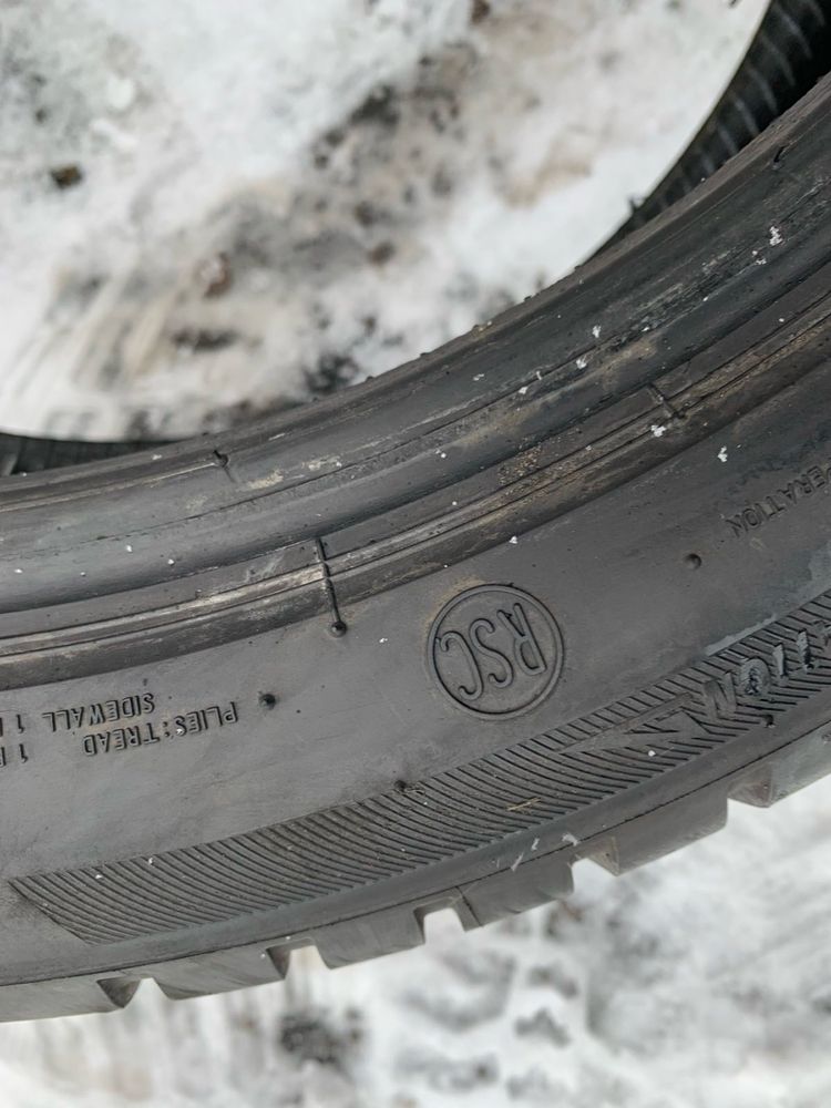 Шини 225/45 R18 пара Bridgestone, ранфлет, 7мм