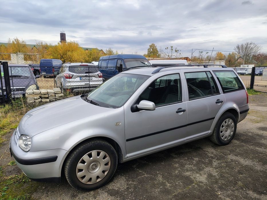 Volkswagen Golf 4 2005  рік 1,4mpi