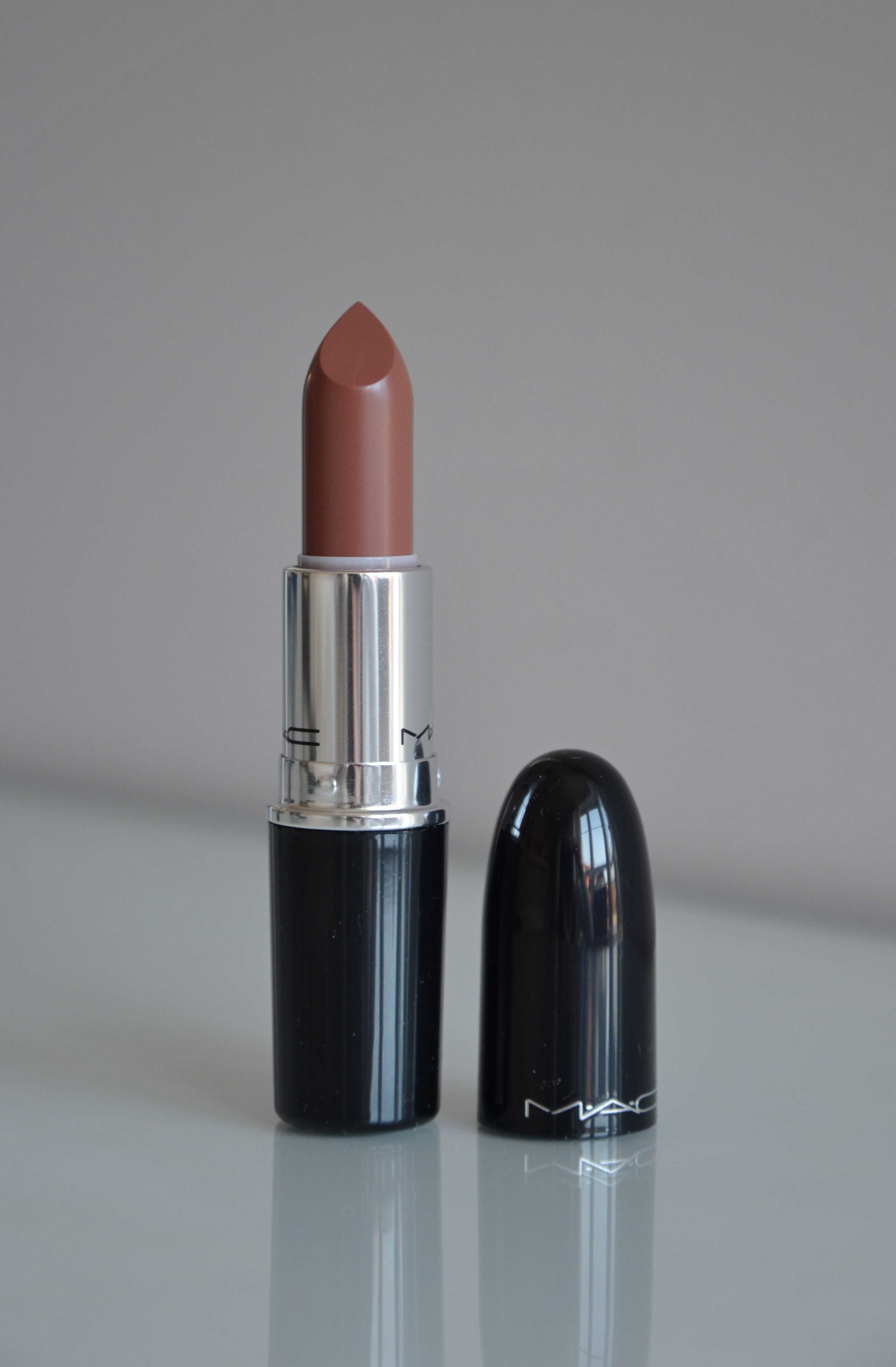 Mac 570 Signature Move pomadka nude ORYGINAŁ