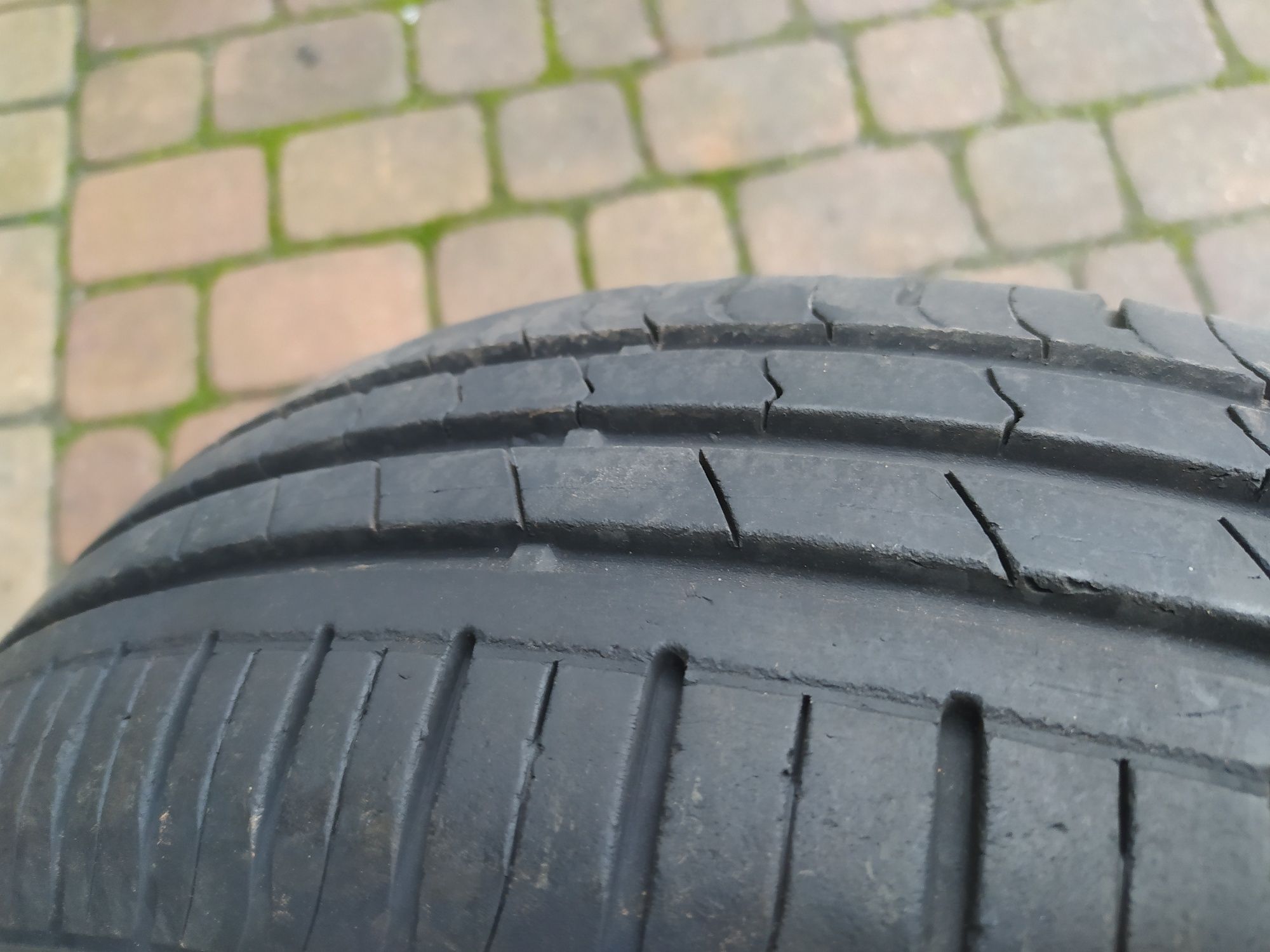 Opony Hankook letnie  Vw Up, Seat 165/70/14  Et 35