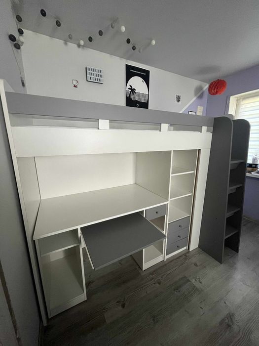łóżko piętrowe z biurkiem i szafą