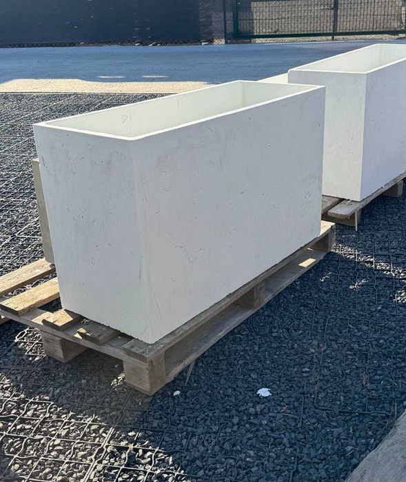 Donica ogrodowa LINE Śnieżnobiała, Niemalowana ozdobna IMPRESTONE