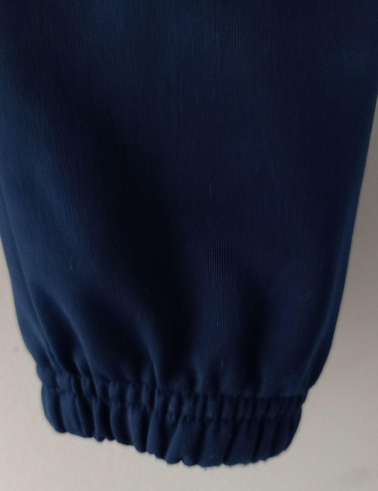 Granatowe spodnie dresowe dresy  12 m under armour
