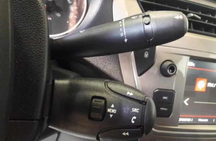 Citroën C-Elysée Shine 2019 – Topo de Gama, Económico e Impecável