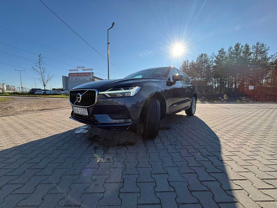 Volvo XC60 T5 AWD Momentum 2020 SUV 4x4 automat niski przebieg